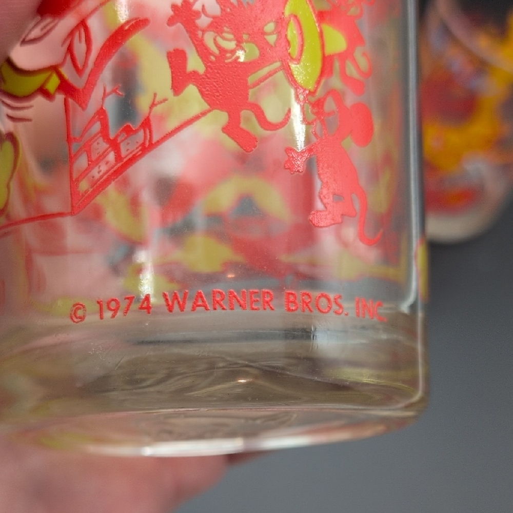 Colorful Cartoon Character Glass Set - Picture 8 of 12